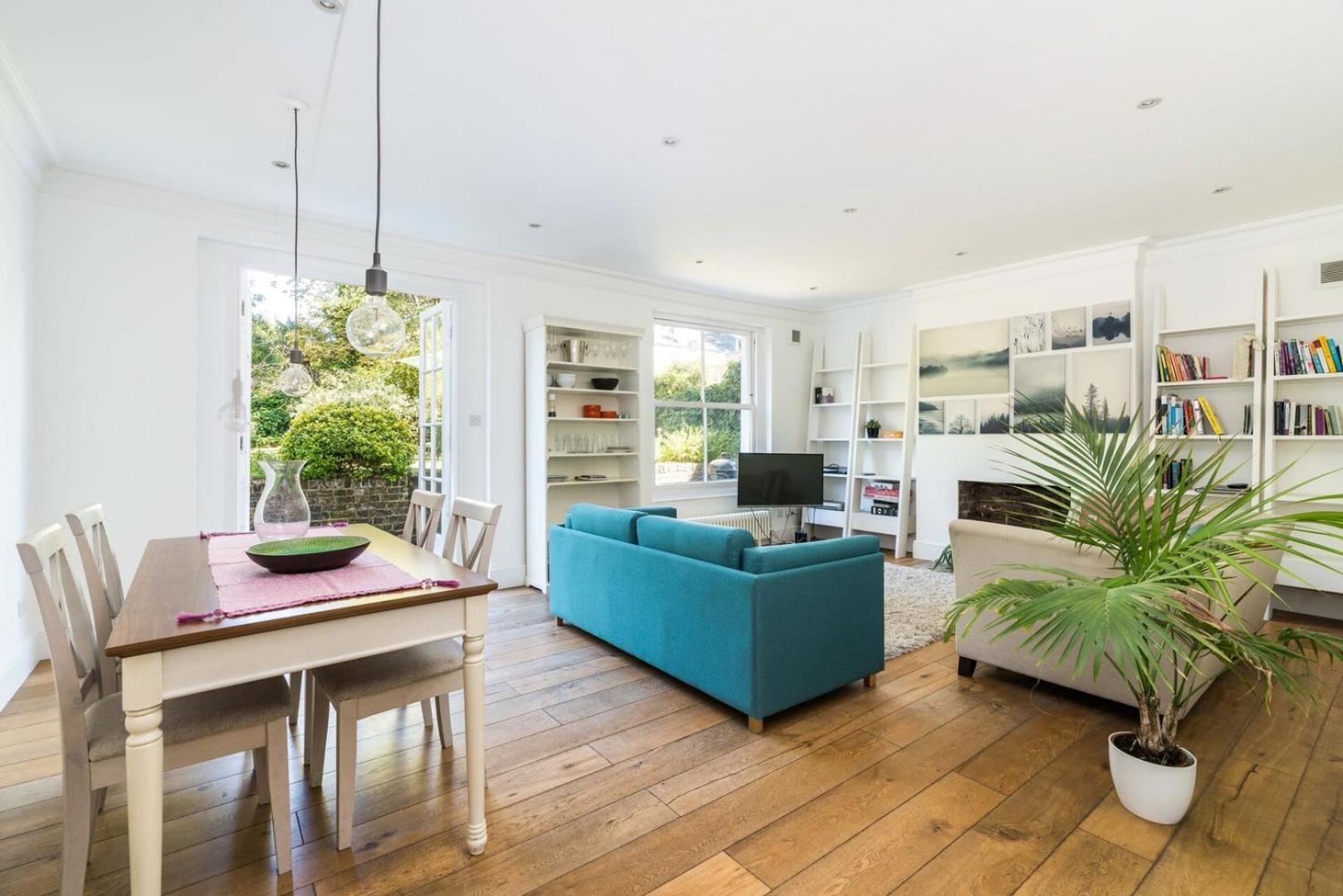 Fantastic 3 Bedroom Flat West Hampstead Hébergement de vacances Londres