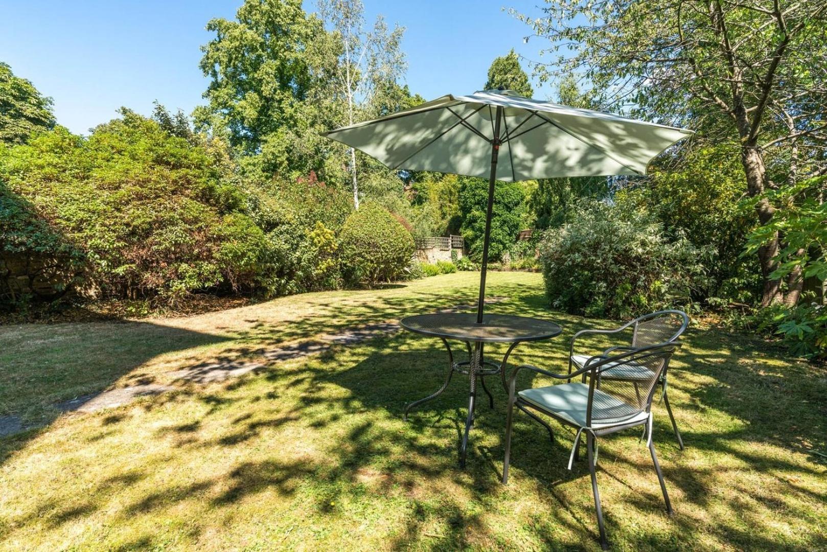 Fantastic 3 Bedroom Flat West Hampstead Hébergement de vacances *